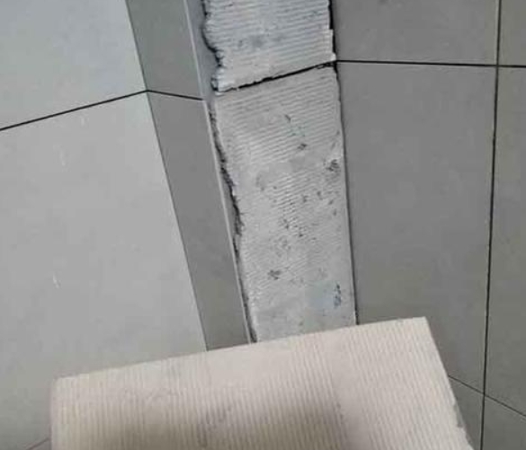 平鲁瓷砖空鼓维修公司分享下厨房瓷砖脱落的补救措施。